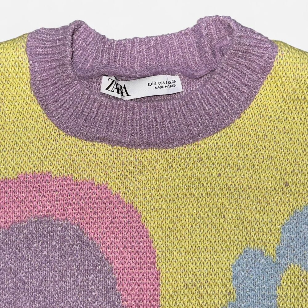 ZARA Pastel Purple and Green Flower Crewneck Sweater (Size Small) - Picture 2 of 6